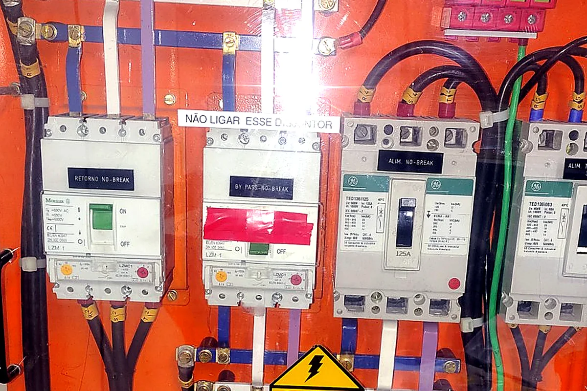 Quadros elétricos - Service Arcanjo